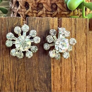Vintage screwback starburst earrings